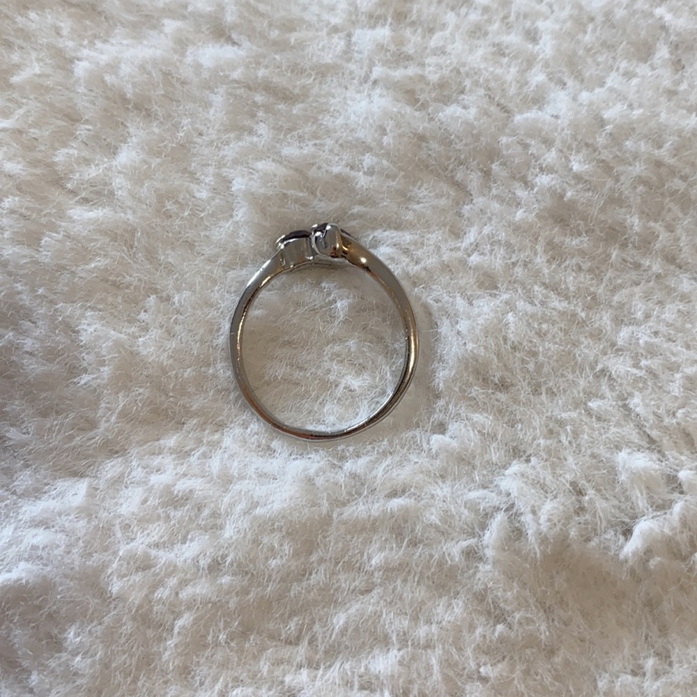 Ring (Size 7) - Picture 3 of 6